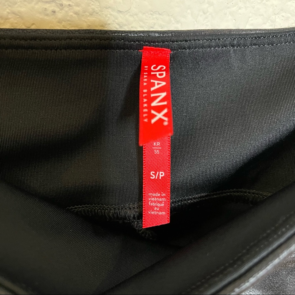 Spanx Black Faux Leather Quilted Panel Leggings Size S - Picture 10 of 11